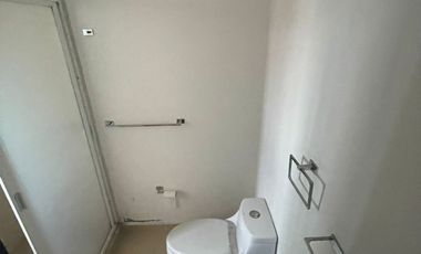 VENTA DE CASA AMPLIA EN FRACC. VILLA TOSCANA, TOLUCA