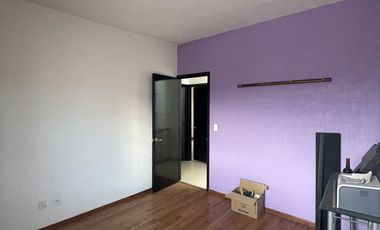 VENTA DE CASA AMPLIA EN FRACC. VILLA TOSCANA, TOLUCA