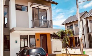 Rumah Cantik Baru Siap Huni di Kebon Kopi Kota Cimahi