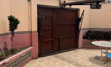 VENDO CASONA EN BARRANCO DETRAS DEL MUSEO PEDRO DE OSMA