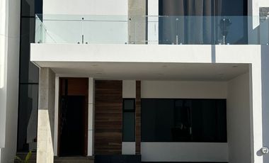 ESPECTACULAR CASA EN VENTA EN MAZATLAN SECTOR CERRITOS (ALTABRISA RESIDENCIAL) 4 RECAMARAS, A SOLO 800 MTS DEL MAR, PRIVADA CON ALBERCA Y GYM