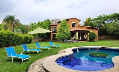 VENTA CASA EN TEPOZTLAN, MORELOS ¡PUEBLO MAGICO!