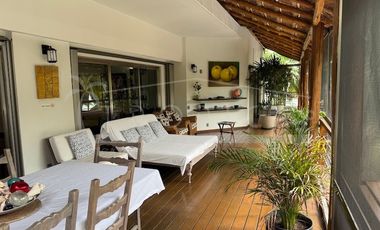 “Tu Hogar y Negocio Frente a la Laguna Bojórquez en el corazón de la espectacular Zona Hotelera de Cancún”