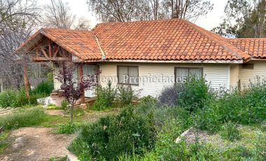 Leon Propiedades vende parcela con 3 casas en condominio, sector Los Naranjos, Curacaví. (con posibilidad de crédito Directo)