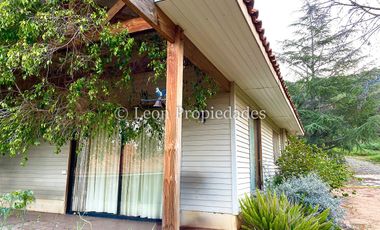 Leon Propiedades vende parcela con 3 casas en condominio, sector Los Naranjos, Curacaví. (con posibilidad de crédito Directo)