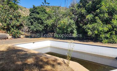 Leon Propiedades vende parcela con 3 casas en condominio, sector Los Naranjos, Curacaví. (con posibilidad de crédito Directo)