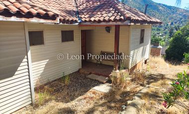 Leon Propiedades vende parcela con 3 casas en condominio, sector Los Naranjos, Curacaví. (con posibilidad de crédito Directo)