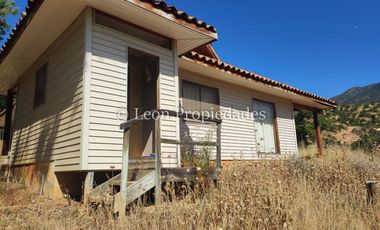 Leon Propiedades vende parcela con 3 casas en condominio, sector Los Naranjos, Curacaví. (con posibilidad de crédito Directo)