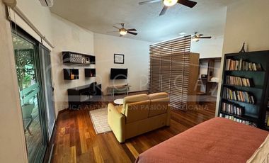 “Tu Hogar y Negocio Frente a la Laguna Bojórquez en el corazón de la espectacular Zona Hotelera de Cancún”