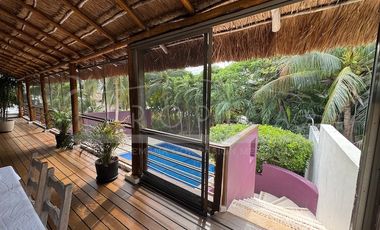 “Tu Hogar y Negocio Frente a la Laguna Bojórquez en el corazón de la espectacular Zona Hotelera de Cancún”