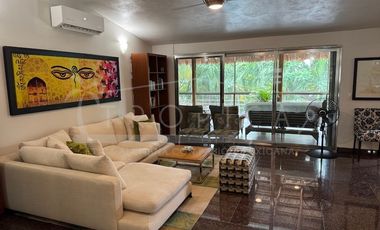 “Tu Hogar y Negocio Frente a la Laguna Bojórquez en el corazón de la espectacular Zona Hotelera de Cancún”