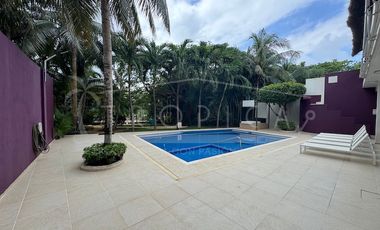 “Tu Hogar y Negocio Frente a la Laguna Bojórquez en el corazón de la espectacular Zona Hotelera de Cancún”