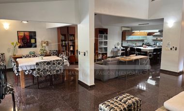 “Tu Hogar y Negocio Frente a la Laguna Bojórquez en el corazón de la espectacular Zona Hotelera de Cancún”