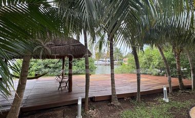 “Tu Hogar y Negocio Frente a la Laguna Bojórquez en el corazón de la espectacular Zona Hotelera de Cancún”