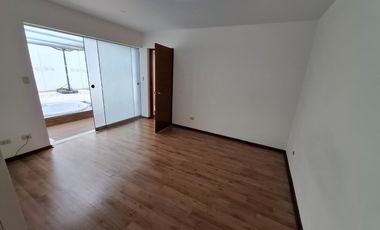 ALQUILO DEPARTAMENTO EN MIRAFLORES LIMITE CON SAN ISIDRO - PRIMER PISO CON TERRAZA