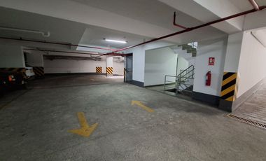 ALQUILO DEPARTAMENTO EN MIRAFLORES LIMITE CON SAN ISIDRO - PRIMER PISO CON TERRAZA
