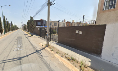 Casa en Remante Bancario.  **Fantástica oportunidad que no puede dejar pasar**