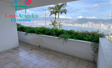 Departamento en venta, terraza con vista parcial a la bahía de Acapulco