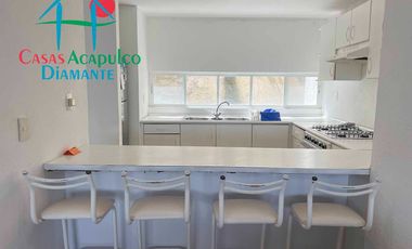 Departamento en venta, terraza con vista parcial a la bahía de Acapulco