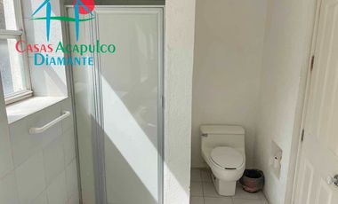 Departamento en venta, terraza con vista parcial a la bahía de Acapulco