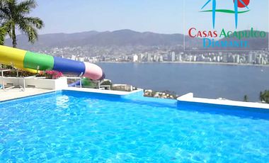 Departamento en venta, terraza con vista parcial a la bahía de Acapulco