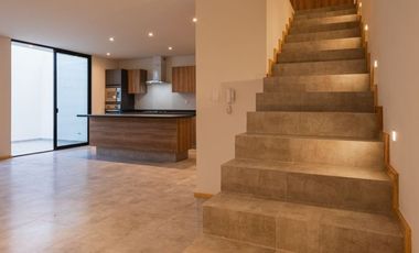 VENTA DE CASA EN PRIVADA FORJA REAL, SAN LUIS POTOSÍ, S.L.P.