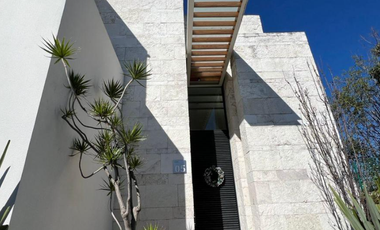 CASA EN VENTA EN CONDOMINIO MISIONES, SANTA FE