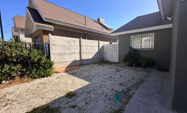 OPORTUNIDAD UNICA VENDO CASA 3 DORMITORIOS, DOS BAÑOS CON MANSARDA, NOVA HACIENDA, COQUIMBO