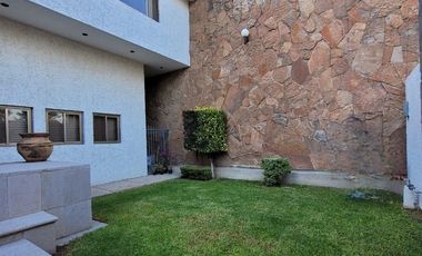 Hermosa Residencia en Venta en Fraccionamiento Tangamanga