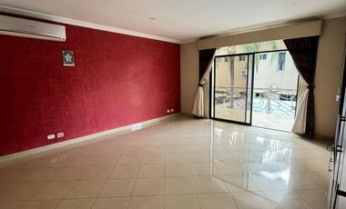 EN VENTA CASA EN URBANIZACIÓN PALMAR DEL RÍO VÍA A SAMBORONDON KM 4