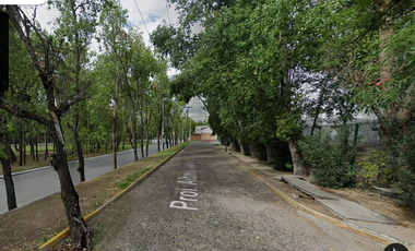 Casa en fraccionamiento en colonia Rinconada de las Flores con 3 Recamaras y 187m2 A unos minutos del centro comercial Plaza del Río.