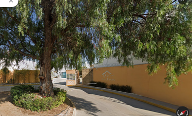 Casa en fraccionamiento ubicado en colonia Industrial Mexicana, con 3 Recamaras y 104m2 A unos Minutos del IMMS.