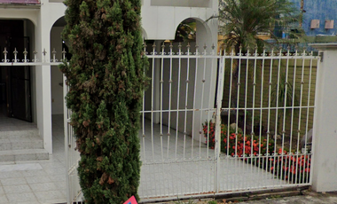 Casa en remate con acabados de calidad a precio de oportunidad. C. Poza Rica 115, Las Palmas, 93230 Poza Rica De Hidalgo, Ver., México