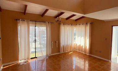 ¡OPORTUNIDAD UNICA ¡ VENDO CASA  DE 4 HABITACIONES Y 2 BAÑOS, SECTOR TRANQUILO, LA SERENA