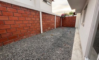 CASA DE VENTA,  EN URB.L'OGARE , CANTON SALITRE, ECUADOR