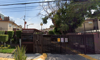 Casa en Valle de Las Pirámides	Tlalnepantla de Baz Estado de México.