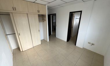 En alquiler casa de 3 dormitorios en Urb.villa club, etapa Floral. (TH)