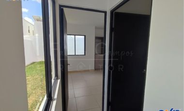 Casa de 2 pisos y 2 recámaras en venta en Conkal Yucatan - Entrega inmediata - ACEPTAMOS INFONAVIT