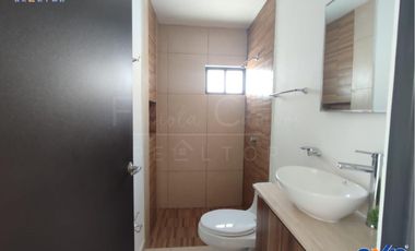 Casa de 2 pisos y 2 recámaras en venta en Conkal Yucatan - Entrega inmediata - ACEPTAMOS INFONAVIT