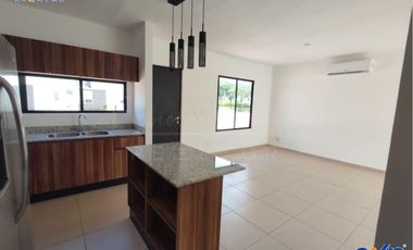 Casa de 2 pisos y 3 recámaras en venta en Conkal Yucatan - Entrega inmediata - ACEPTAMOS INFONAVIT