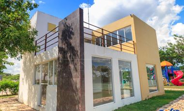 Casa de 2 pisos y 3 recámaras en venta en Conkal Yucatan - Entrega inmediata - ACEPTAMOS INFONAVIT