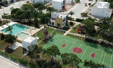 Casa de 2 pisos y 3 recámaras en venta en Conkal Yucatan - Entrega inmediata - ACEPTAMOS INFONAVIT