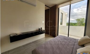 Casa de 3 recámaras en venta, en Privada Residencial con amenidades en Conkal, Yucatán - Entrega diciembre 2024