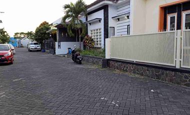 Rumah dijual di Puri Bunga Soekarno Hatta Kota Malang