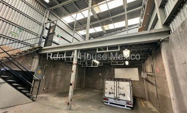 5 de Febrero. VENTA - Bodega comercial de 354 metros