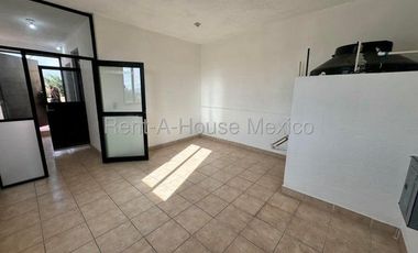 5 de Febrero - Bodega comercial de 354 metros. VENTA