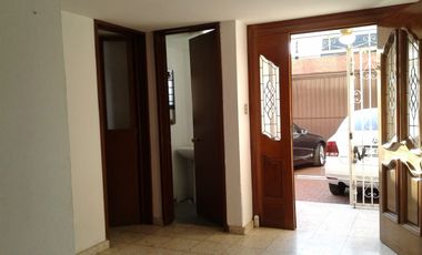 Casa en venta en jatdines de Santa Mónica, Tlalnepantla
