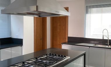 INCREIBLE CASA EN UNO DE LOS CONDOMINIOS MAS EXCLUSIVOS DE SAN ÁNGEL, CDMX.