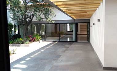 INCREIBLE CASA EN UNO DE LOS CONDOMINIOS MAS EXCLUSIVOS DE SAN ÁNGEL, CDMX.
