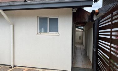 VENDEMOS AMPLIA Y LINDA CASA BARRIO LOS CONQUISTADORES